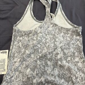 Lulu tank NWT